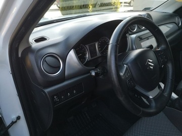 Suzuki Vitara III SUV 1.6 VVT 120KM 2015 Suzuki Vitara 1.6 Benzyna 120KM Klimatronik Salon, zdjęcie 11