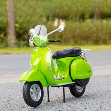 Литая под давлением модель мотоцикла для отдыха в масштабе 1:10, зеленый