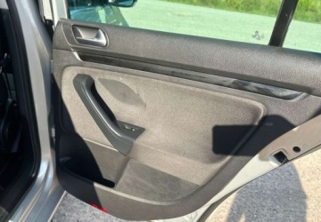 Volkswagen Golf VI Variant 1.4 TSI 122KM 2011 Volkswagen Golf Variant Volkswagen Golf Variant 1.4 TSI Comfortline 1.4, zdjęcie 31