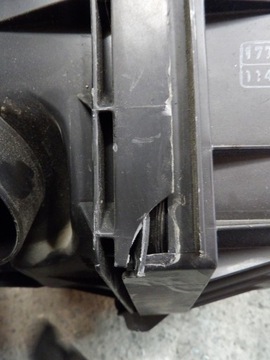 POUZDRO FILTRU VZDUCHU 17705-26140 TOYOTA RAV4 IV 2013-