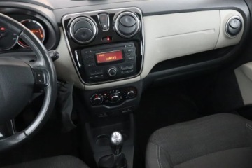Dacia Lodgy Minivan TCe  115KM 2015 Dacia Lodgy 1.2 TCe, Salon Polska, 7 miejsc, zdjęcie 7