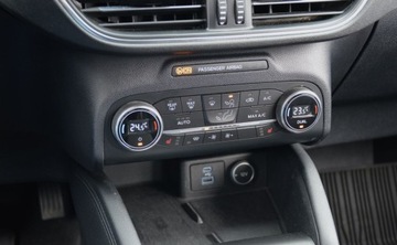 Ford Kuga III SUV 2.0 EcoBlue 190KM 2020 Ford Kuga 2,0 TDCI 190 KM AWD TITANIUM BO Nawigacja Kamera 2.0 Diesel, zdjęcie 26