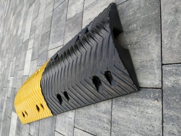 Большой 1-канальный кабельный пандус, защита кабеля