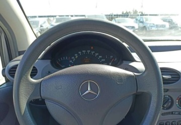 Mercedes Klasa A W168 1.4 82KM 2000 Mercedes-Benz Klasa A Mercedes-Benz Klasa A 140 Classic 1.4 Benzyna 82KM, zdjęcie 7