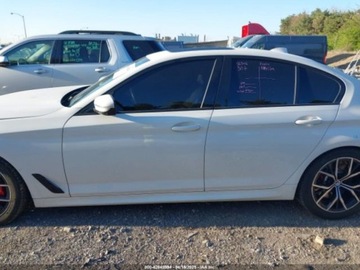 BMW Seria 5 G90-91 2023 BMW Seria 5 M550i xDrive 2023 4.4l 4.4 Benzyna 523KM, zdjęcie 2