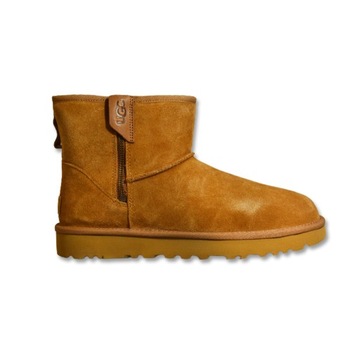 Botki zimowe UGG Classic Mini Bailey Zip 1151230-CHE