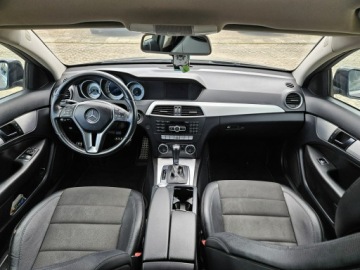 Mercedes Klasa C W204 Limuzyna 1.8 180 CGI BlueEFFICIENCY 156KM 2011 Mercedes C 180 1,8 benzyna 156KM coupe automat, zdjęcie 6