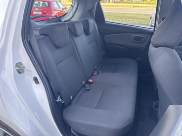 Toyota Yaris III Hatchback 5d Facelifting 2017 1.5 Hybrid 100KM 2019 Toyota Yaris Hybrid 100 Active III (2011-2019) Toy, zdjęcie 22