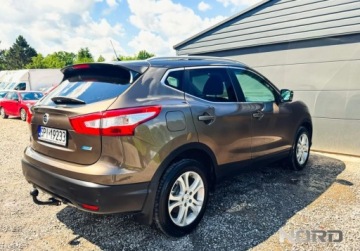 Nissan Qashqai II Crossover 1.5 dCi 110KM 2015 Nissan Qashqai Bezwypadkowy, FV23, KredytowanieLeasing, gwarancja 12m geth, zdjęcie 8