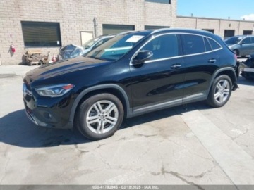 Mercedes GLA II 2021 Mercedes-Benz GLA 2021 r.,2,0L 4MATIC 2.0 Benzyna 221KM, zdjęcie 2