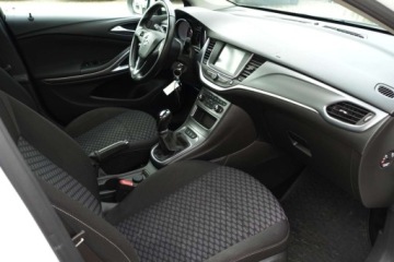 Opel Astra K Sports Tourer 1.6 CDTI 110KM 2018 Opel Astra klimatyzacja, czujniki parkowania, ISOFIX, tempomat, FV23 1.6, zdjęcie 5
