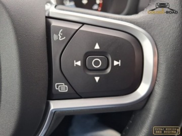 Volvo V60 II  Kombi 2.0 D3 150KM 2020 Volvo V60 2,0 D3 150KM klima elektryka led alu navi tempomat oplacony 2.0, zdjęcie 16