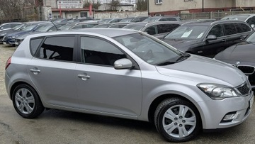 Kia Ceed I Hatchback 5d Facelifting 1.6 CRDi WGT 90KM 2010 Kia Cee'd 1.6D OPŁACONY Bezwypadkowy Klimatronik, zdjęcie 5