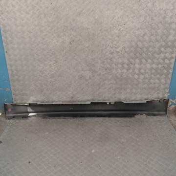 BMW E87 Накладка на правый порог, титаново-серебристый 354