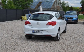 Opel Astra J Hatchback 5d 1.4 Twinport ECOTEC 100KM 2012 Opel Astra LIFT Benzyna Parktronic, zdjęcie 7