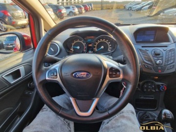 Ford Fiesta VII Hatchback 3d Facelifting 1.0 EcoBoost 100KM 2014 Ford Fiesta Pakiet zewnetrzny ST-line, Nawigacja Super utrzymana Benzyna, zdjęcie 19