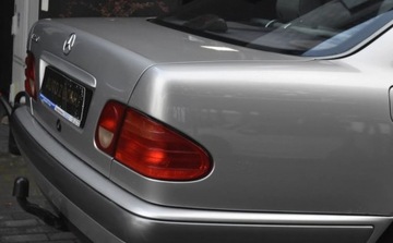 Mercedes Klasa E W210 Sedan 2.3 150KM 1996 Mercedes-Benz Klasa E Mercedes-Benz Klasa E 230 Classic 2.3 Benzyna 150KM, zdjęcie 27