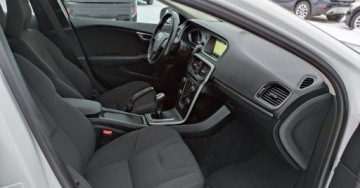 Volvo V40 II Cross Country 2.0 D2 DRIVE-E 120KM 2015 Volvo V40 2.0D 120kM Navi Bluetoth Tempomat Zarejestrowany Po Serwisie GWA, zdjęcie 6
