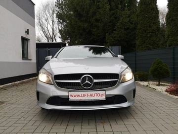 Mercedes Klasa A W176 Hatchback 5d Facelifting 180 122KM 2017 Mercedes A 180 1,6 16v 122KM Klimatronik Navigacja, zdjęcie 1