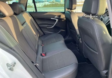 Opel Insignia I Sports Tourer 2.0 CDTI ECOTEC 130KM 2010 Opel Insignia 2,0 Diesel 130 KM, Full Opcja 2.0 Diesel 130KM, zdjęcie 13