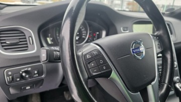 Volvo V60 I Kombi Facelifting 2.0 D3 136KM 2015 Volvo V60 duza navi super stan LEDY xsenon automat, zdjęcie 17
