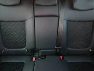 Peugeot 3008 I Crossover Facelifting 1.2 PureTech 130KM 2016 Peugeot 3008 1.2 PureTech, Salon Polska, zdjęcie 9