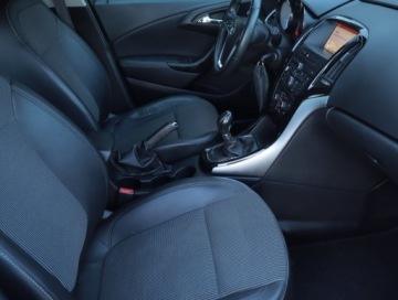 Opel Astra J Sports Tourer Facelifting 1.4 Turbo ECOTEC 140KM 2015 Opel Astra 1.4 T, Skóra, Navi, Klima, Klimatronic, zdjęcie 8