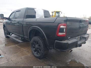  RAM 2500 2021r., Laramie 4X4, od ubezpieczalni 6.4 Benzyna 410KM, zdjęcie 4