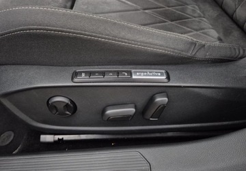 Volkswagen Golf VIII Variant 2.0 TDI 150KM 2022 Volkswagen Golf Style 2.0TDI 150KM DSG Masaz Alkantara Navi ACC Ambient Al, zdjęcie 11