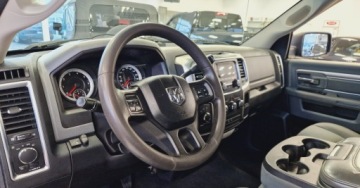 Dodge Ram IV 5.7 V8 390KM 2013 Dodge RAM 5.7 Hemi V8 390km LPG 4x4 Nowe opony 5.7 BenzynaLPG 390KM, zdjęcie 7