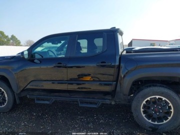 Toyota Tacoma II 2024 Toyota Tacoma Hybrid Trd Off Road 2024 2.4 Hybryda 278KM, zdjęcie 2