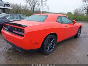 Dodge Challenger III 2022 Dodge Challenger 2022r, GT AWD, 3.6L 3.6 Benzyna 305KM, zdjęcie 7