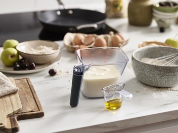 JosephJoiseph Мерный стакан Align в виде кувшина, 2в1