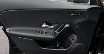 Mercedes CLA C118/X118 Coupe Facelifting 1.3 200 163KM 2024 Mercedes-Benz CLA Salon PL Od Dealera Kamera Android Podgrzewane fotele MB, zdjęcie 8