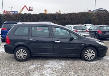 Peugeot 307 II Kombi 1.6 HDi 16V 109KM 2005 Peugeot 307 7 osobowy 1.6 Diesel 109KM, zdjęcie 6