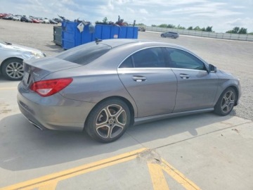 Mercedes CLA C117 2018 Mercedes-Benz CLA 250 4matic 2018 2.0 Benzyna 208KM, zdjęcie 3