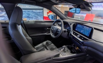 Lexus UX Crossover Facelifting 2.0 300h 199KM 2025 Lexus UX 300h F Sport Design 2.0 Hybryda 199KM, zdjęcie 15