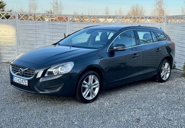 Volvo V60 I Kombi 1.6 DRIVe 115KM 2011 Volvo V60 Volvo V60 DRIVe 1.6 Diesel 115KM