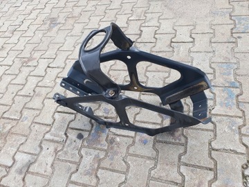 MERCEDES MP4 PODSTAWA MOCOWANIE ZBIORNIKA ADBLUE