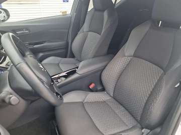 Toyota C-HR I Crossover Facelifting 1.8 Hybrid 122KM 2022 Toyota C-HR Toyota C-HR 1.8 Hybrid Style, serwisowany w ASO, 1 wlasciciel,, zdjęcie 13