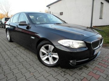 BMW Seria 5 F10-F11 Limuzyna 520d 184KM 2013 BMW Seria 5 Xenon Skora Navi Profesjonal Dociagi Head-Up 2.0 Diesel 184KM, zdjęcie 1