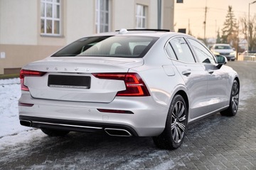 Volvo S60 II Sedan Facelifting 2.0 T4 DRIVE-E 190KM 2019 INSCRIPTION__ KAMERY 360__PANORAMA__HARMAN KARDON, zdjęcie 10