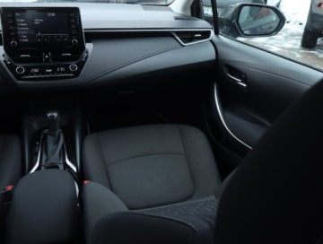 Toyota Corolla XII Sedan 1.8 Hybrid 122KM 2022 Toyota Corolla 1.8 Hybrid, Salon Polska, zdjęcie 7