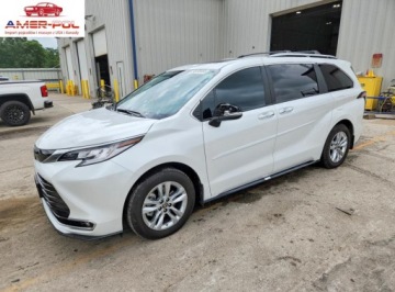 Toyota Sienna III 2024 Toyota Sienna Limited 7-Passenger 2024 2.5 Benzyna 189KM