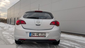 Opel Astra J Hatchback 5d 2.0 CDTI ECOTEC 160KM 2011 Opel Astra 2.0 CDTI DPF Innovation 160KM 2011r Dostawa pod dom!, zdjęcie 14