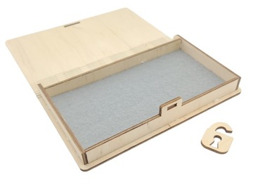 Подарок на 18-летие, копилка с гравировкой.