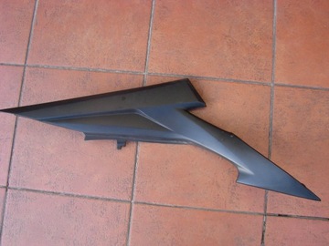 SUZUKI GSR 600 06-10 OWIEWKA WYPEŁNIENIE LEWE