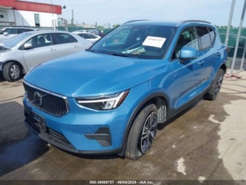 Volvo XC40 2023 Volvo XC 40 2023r, B5, 4x4, 2.0L 2.0 Benzyna 252KM, zdjęcie 1