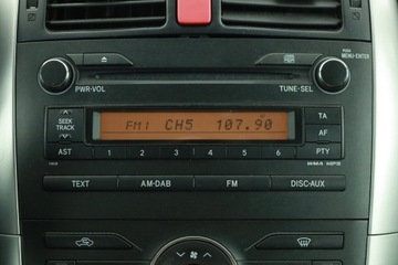 Toyota Auris I Hatchback 5d Facelifting 1.6 Valvematic 132KM 2011 Toyota Auris 1.6 Valvematic, Salon Polska, zdjęcie 9