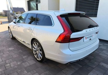 Volvo V90 II Kombi Plug In 2.0 T8 Twin Engine 391KM 2019 Volvo V90 T8 Recharge AWD Geartronic Inscription 2.0 391KM, zdjęcie 3